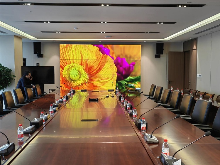 液晶拼接屏怎么樣實(shí)現(xiàn)會(huì)議辦公顯示？
